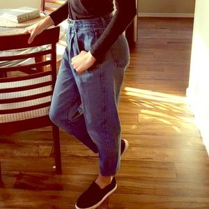 Brittania Mom Jeans 👖 size 27